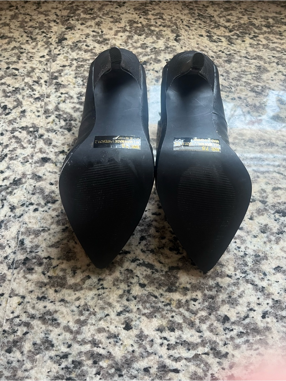 Qupid Black Pointed Spike-Embellished Pumps